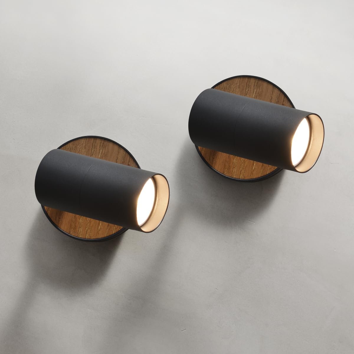 ouglres Black Wall Lamp with Switch, Pack of 2, Wooden Wall Light, Retro Wall Spot Made of Aluminium Lampshade, Rotatable, Wall Light Indoor, Compact, Bed, Bedroom, Living Room, GU10