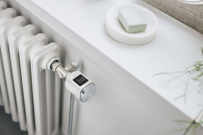 Termostat inteligent pentru radiator Bosch Smart Home Radiator Thermostat II cu functie in aplicatie, compatibil Alexa, Apple HomeKit si Google Home