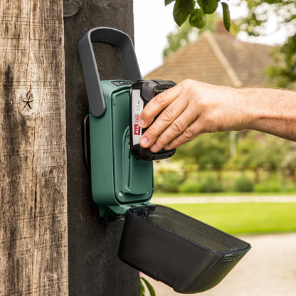 Pompa submersibila Bosch GardenPump 18V-2000, fara baterie, verde clasic