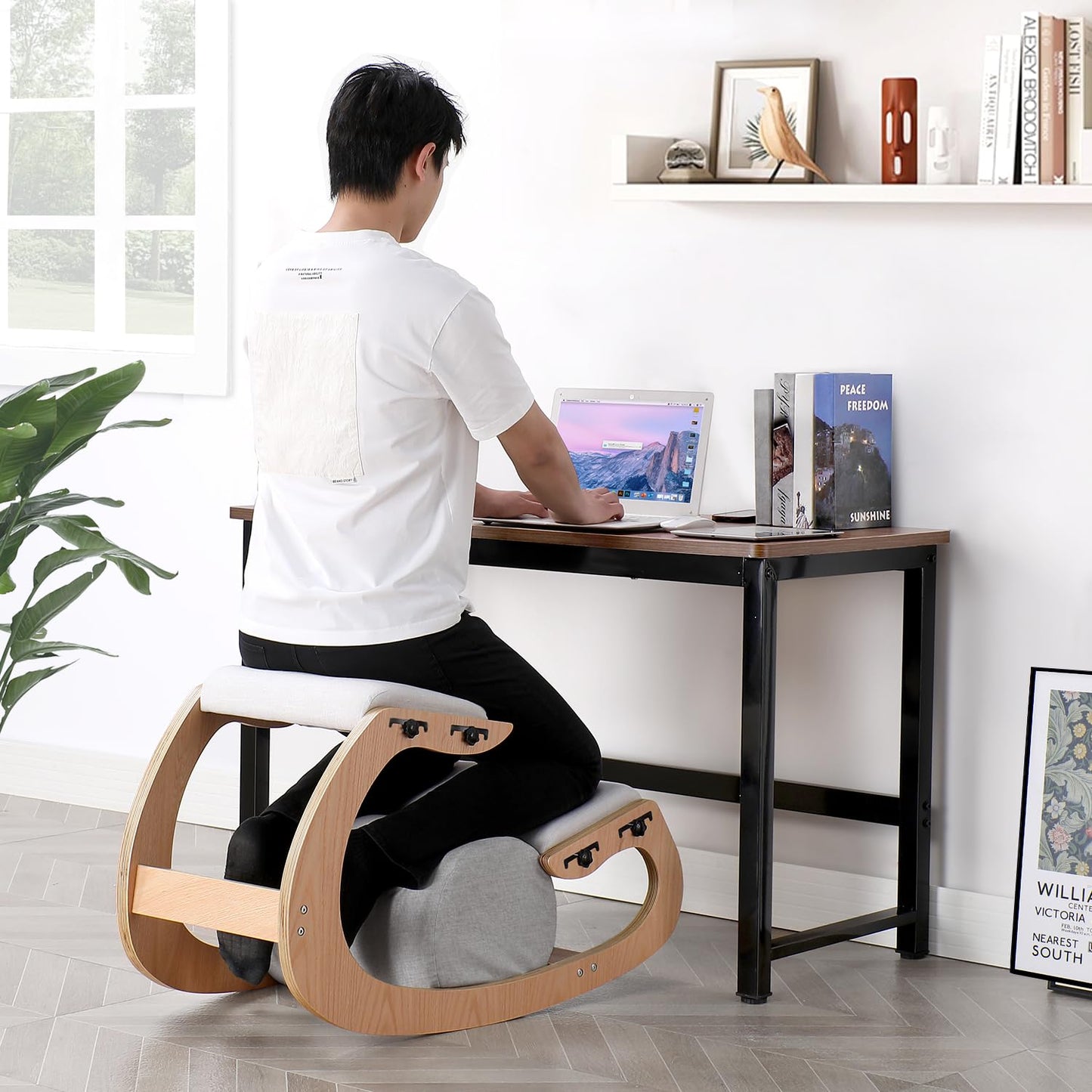Scaun ergonomic genunchi MallVitally Ajustable din lemn alb