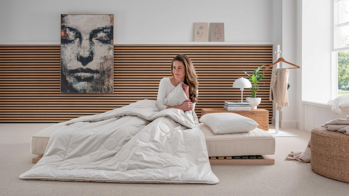 Plapuma din puf de camila si pene allnatura Ansara Ultralight 135x200 cm, clasa caldura 1, certificata Downpass, fabricata in Germania