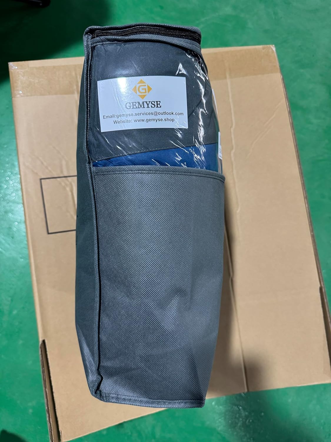 GEMYSE Men's Mountain Waterproof Ski Jacket Windproof Fleece Outdoor Winter Coat with Hood