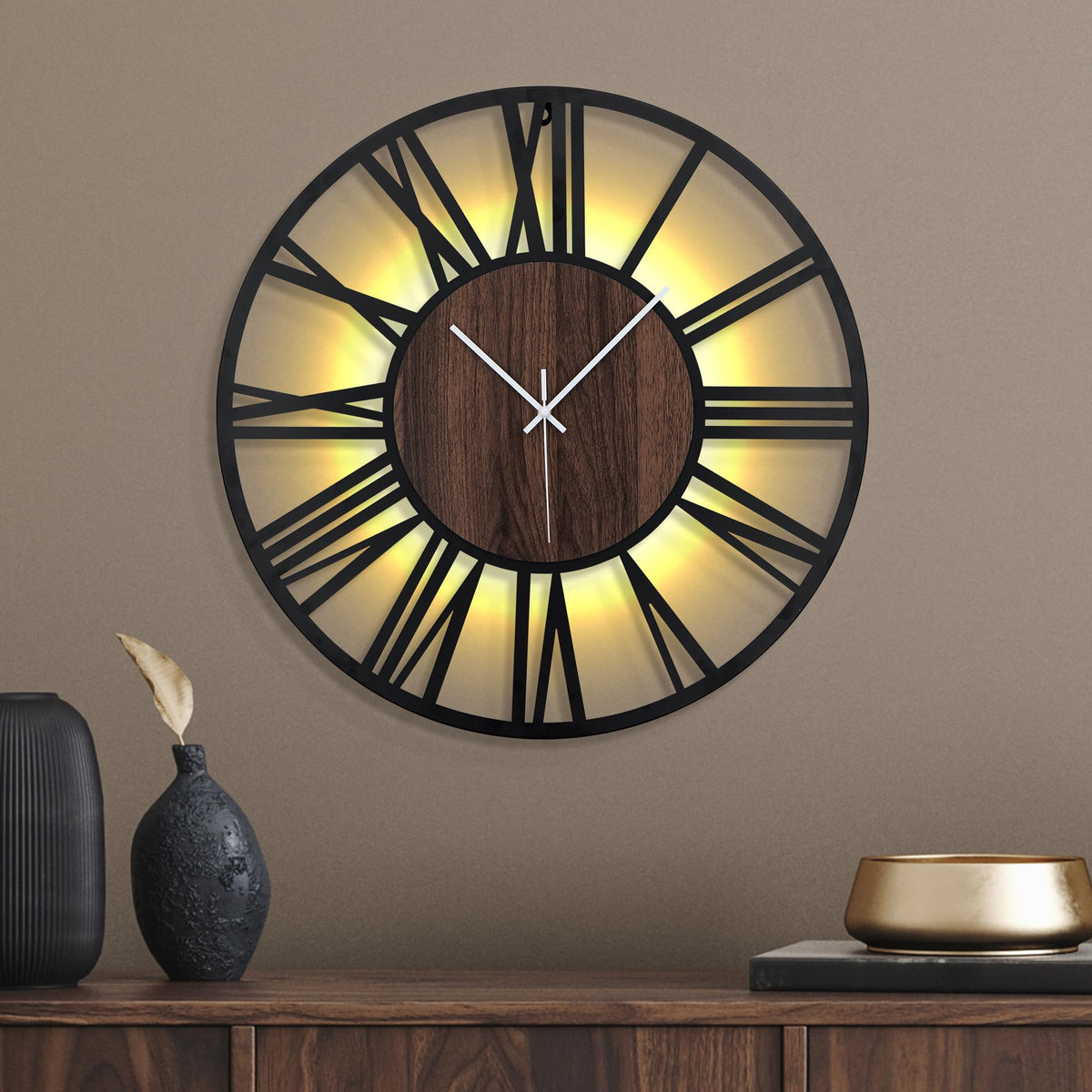 Ceas de perete metalic 24 inch cu senzor lumina si sunet