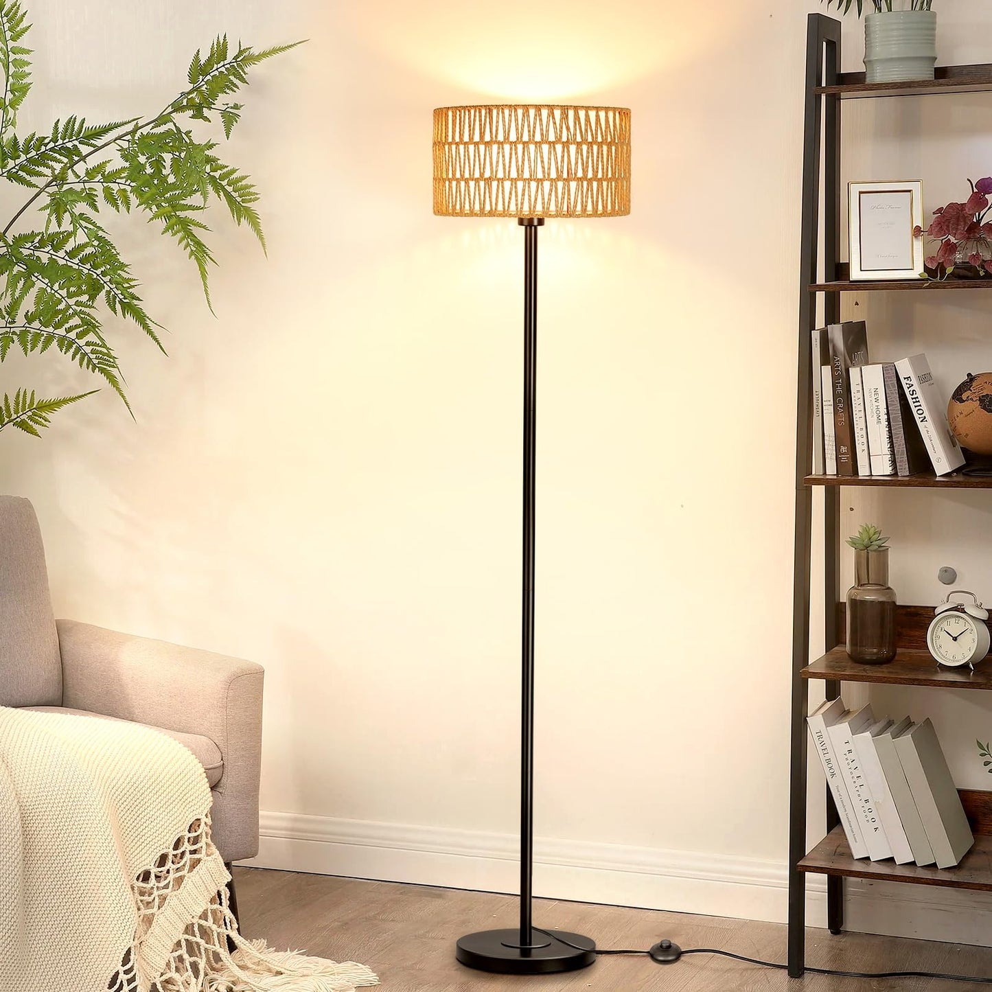Lampa de podea Qingmiao Rattan Boho LED 8W baza metalica neagra