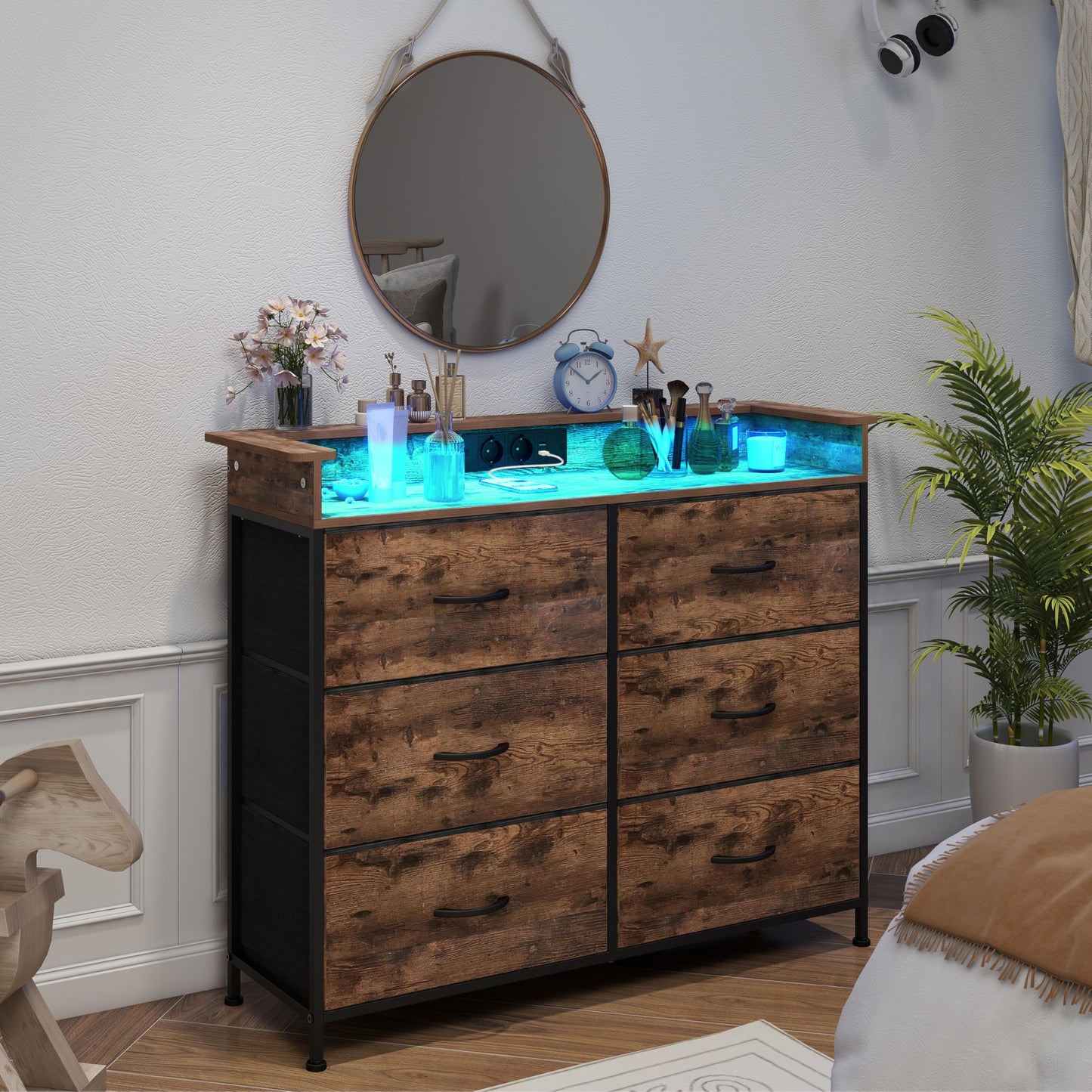 Comoda VEDECASA 6 sertare LED USB