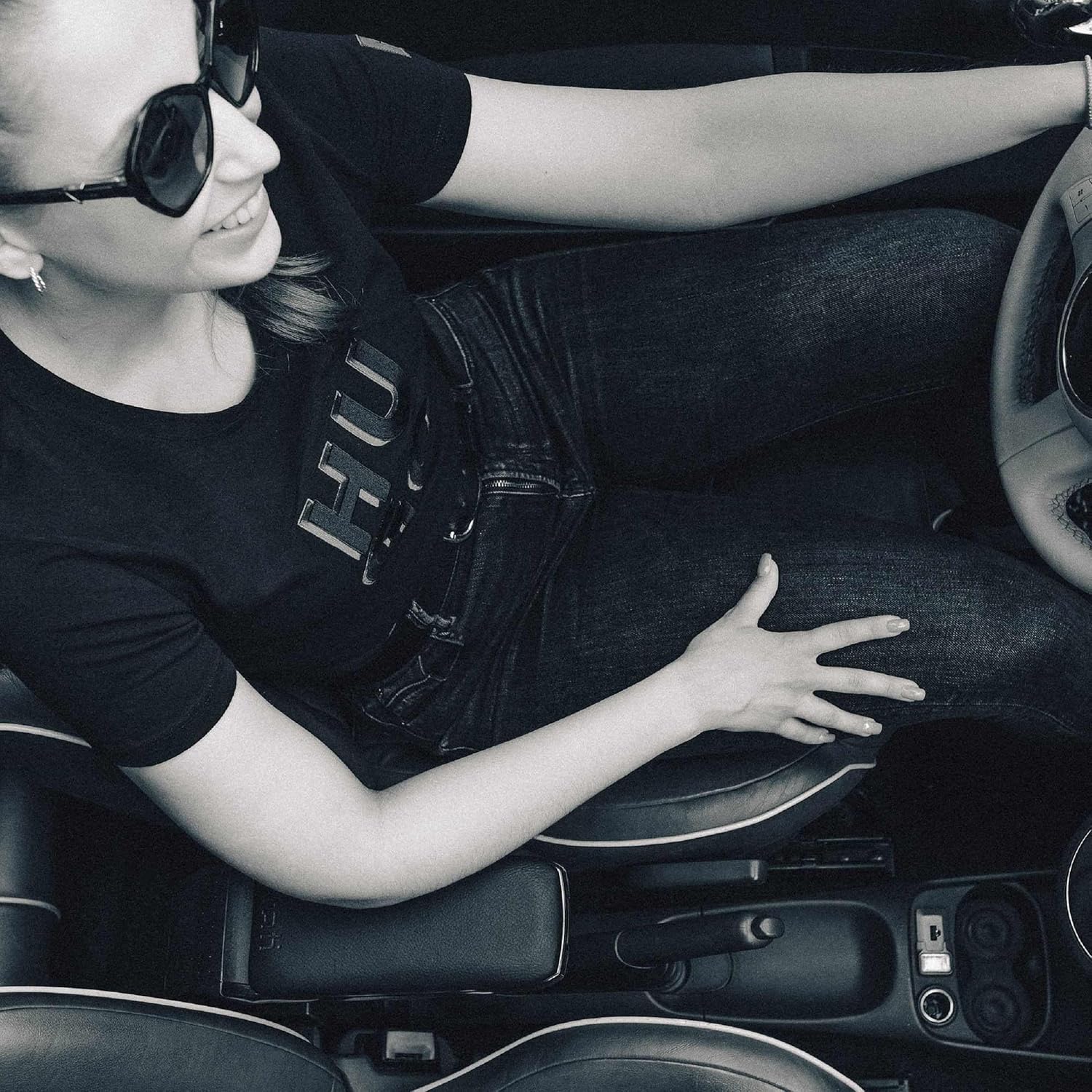 Rati Armster S Armrest Suitable for Volkswagen Caddy 2020 - Centre Armrest with Storage Compartment I Perfect Fit for Centre Console