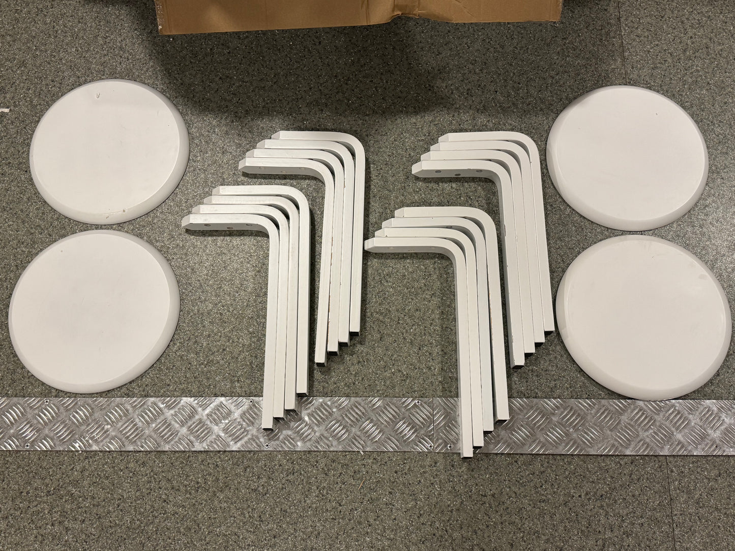 Set 4 scaune dining IBUYKE, din lemn, suprapozabile, cu talpa antiderapanta, ideale pentru bucatarie, sala mese sau pub, alb, model RF-717-4